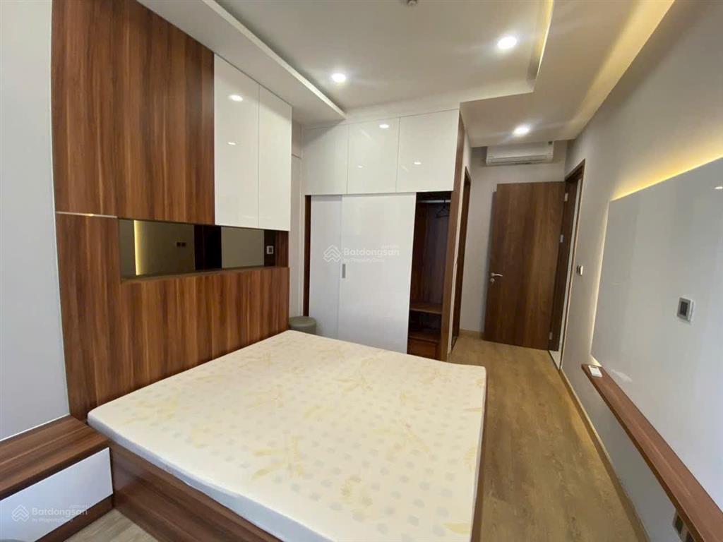 Chính chủ cần bán nhanh trong tháng căn hộ dockland dt 125m2, 3pn, 2wc, giá 6tỷ9 nhà đẹp 0938 607 ***