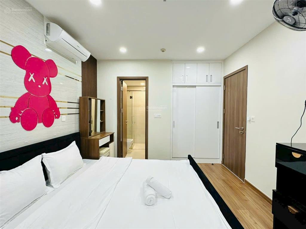 Chính chủ cần bán nhanh căn hộ docklands dt 96m2, 2pn, 2wc, giá 5 tỷ 4 căn góc nhà đẹp 0938 607 ***