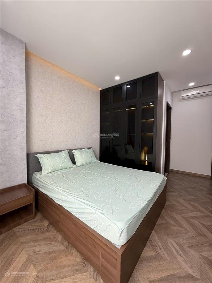 Chính chủ cần bán nhanh căn hộ cosmo dt 78m2, 2pn, 2wc, giá 4 tỷ 5 nhà đẹp view thoáng 0938 607 ***
