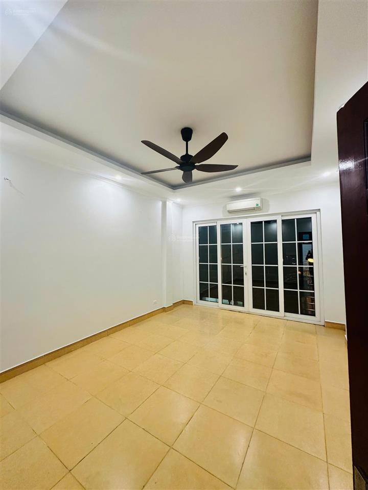 Chính chủ bán nhà số 8 ngõ 111 nguyễn xiển, 6 tầng, 300m² sàn, phù hợp văn phòng,thanh xuân