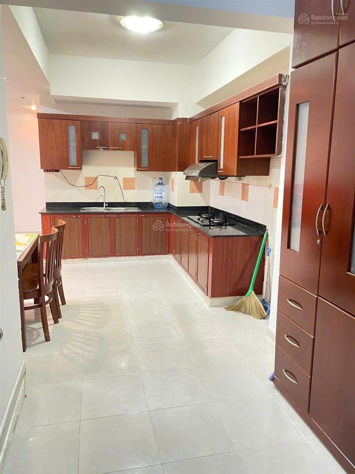 Cho thuê căn hộ hưng vượng 3, phú mỹ hưng, quận 7. dt 86m2, 2pn,  ngay 0938 742 ***  mai hương