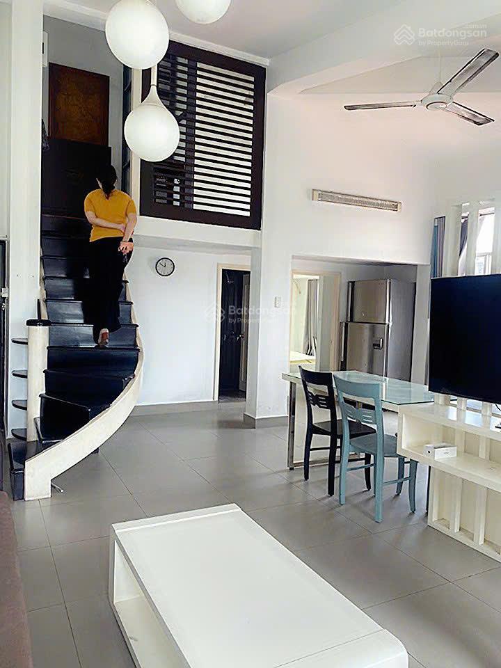 Bán penthouse hưng vượng 1, phú mỹ hưng, căn góc 158m², ban công sân vườn thoáng mát, 6.5 tỷ