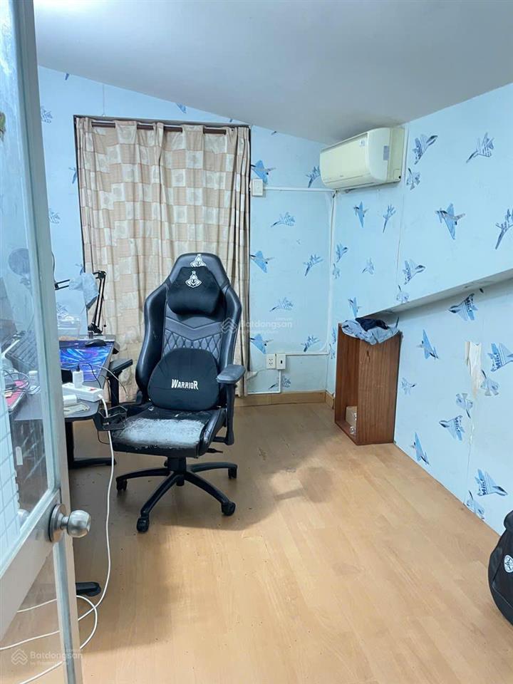 Bán căn góc penthouse hưng vượng 1, quận 7. dt 120m² 3pn, giá 4,8 tỷ, có 2 ban công thoáng mát