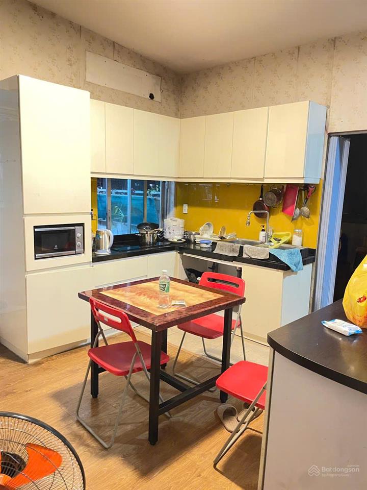 Cc bán căn góc penthouse hưng vượng 1, phú mỹ hưng. nội thất cơ bản, nhận nhà ngay,  0938 742 ***