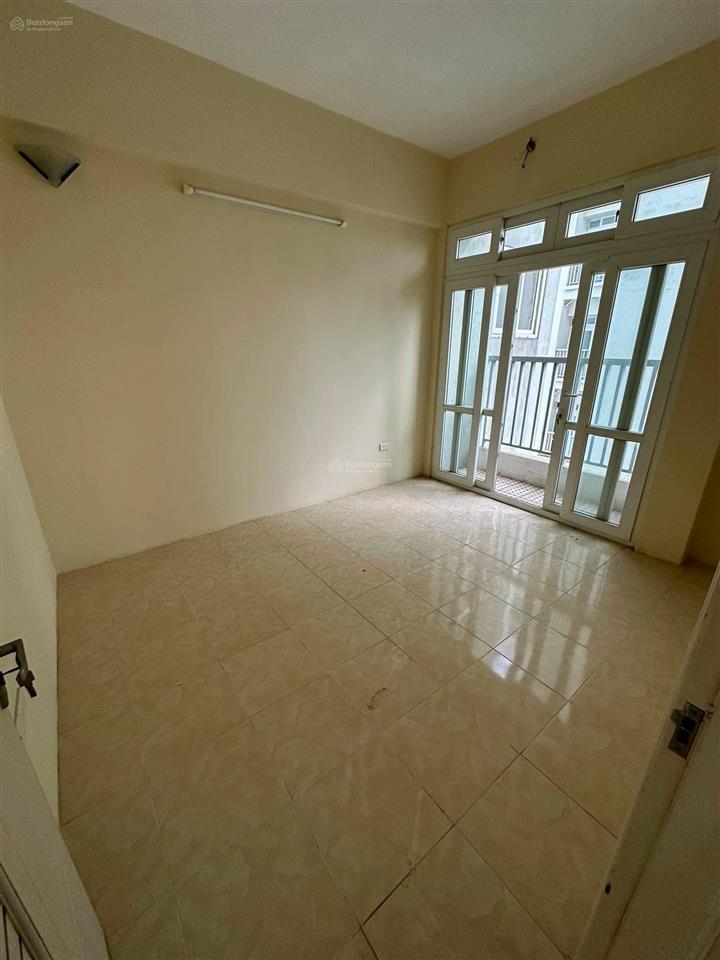 Bán căn c13 khuyến lương, phường lĩnh nam, hà nội, căn góc 3 ban công