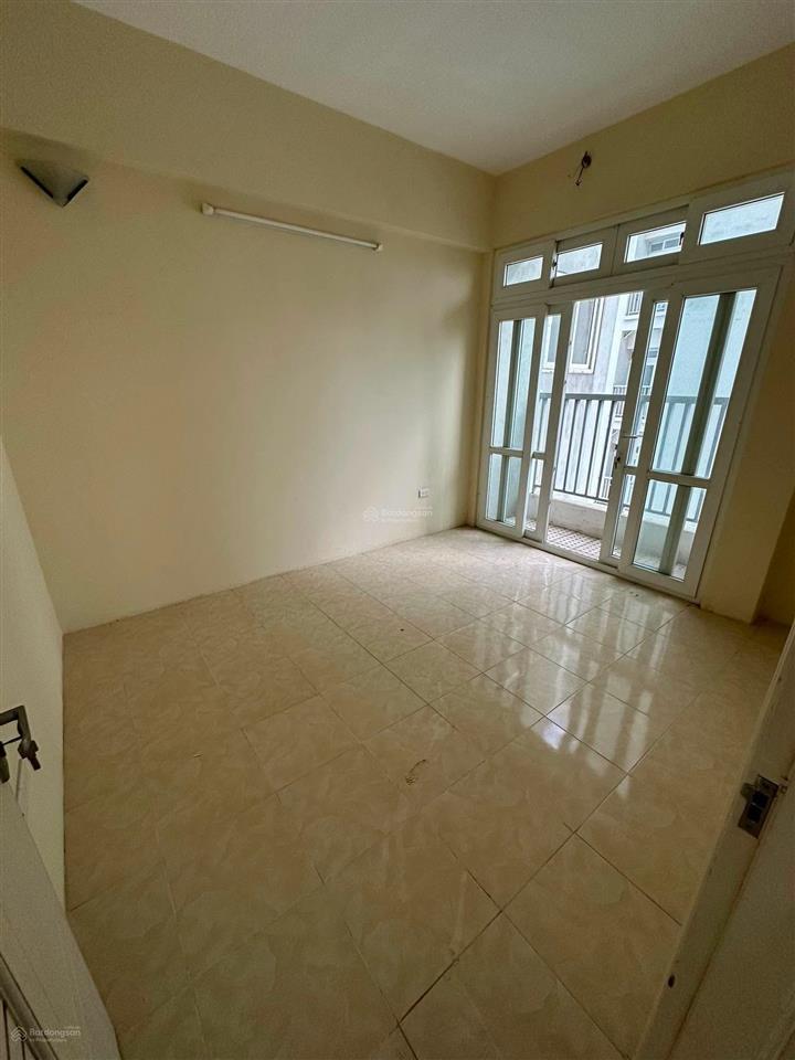 Bán căn c13 khuyến lương, phường lĩnh nam, hà nội, căn góc 3 ban công