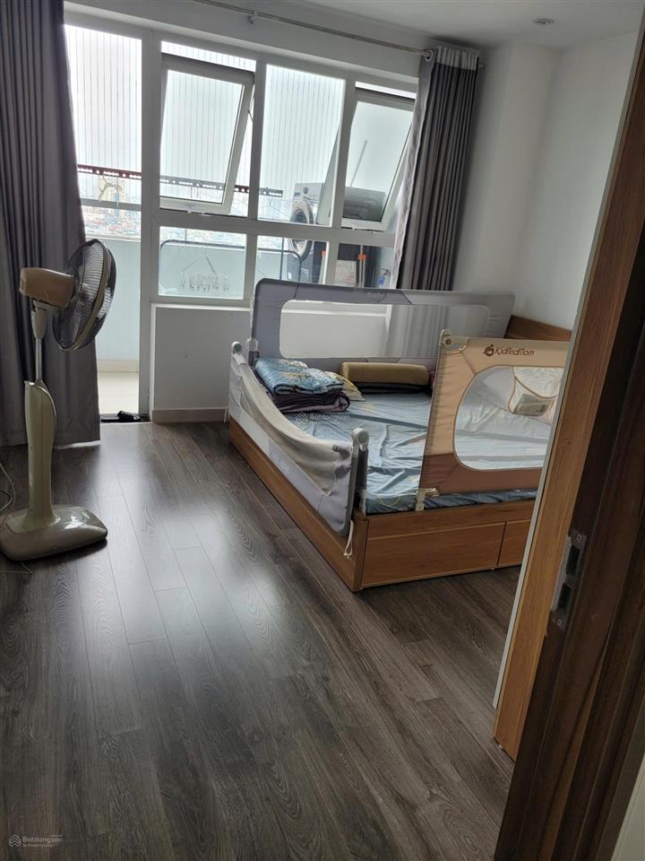 Bán căn hộ 60m chung cư hồng hà tower  hoàng mai ban công view thủ đô giá hơn 3 tỷ