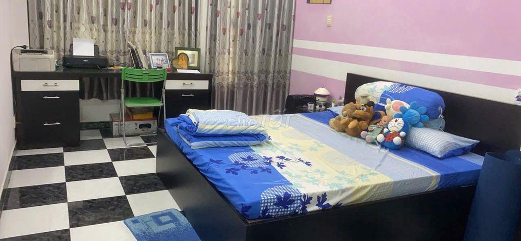 Phòng rộng, toilet riêng trong phòng gần chợ An Đông