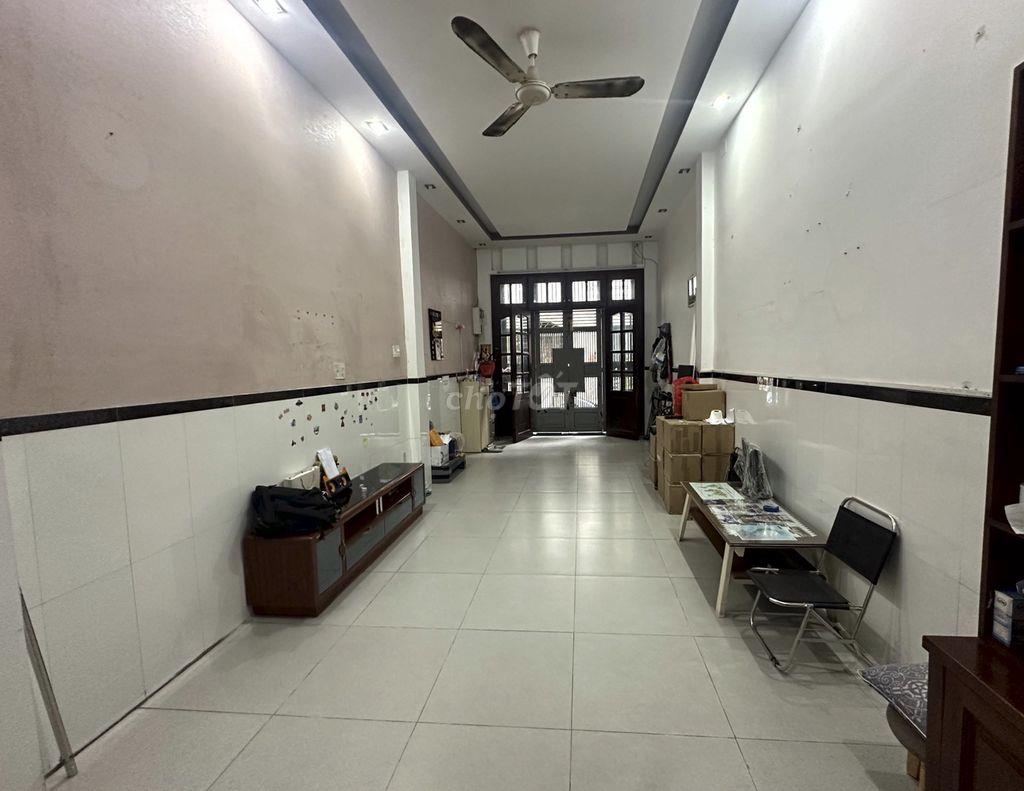 Phòng đầy đủ, lầu 1-2, toilet riêng, đi bộ ra công viên, ảnh thật