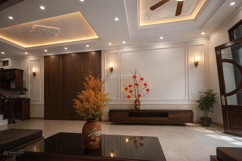 Bán nhà xây biệt thự sân vườn tại phúc lợi