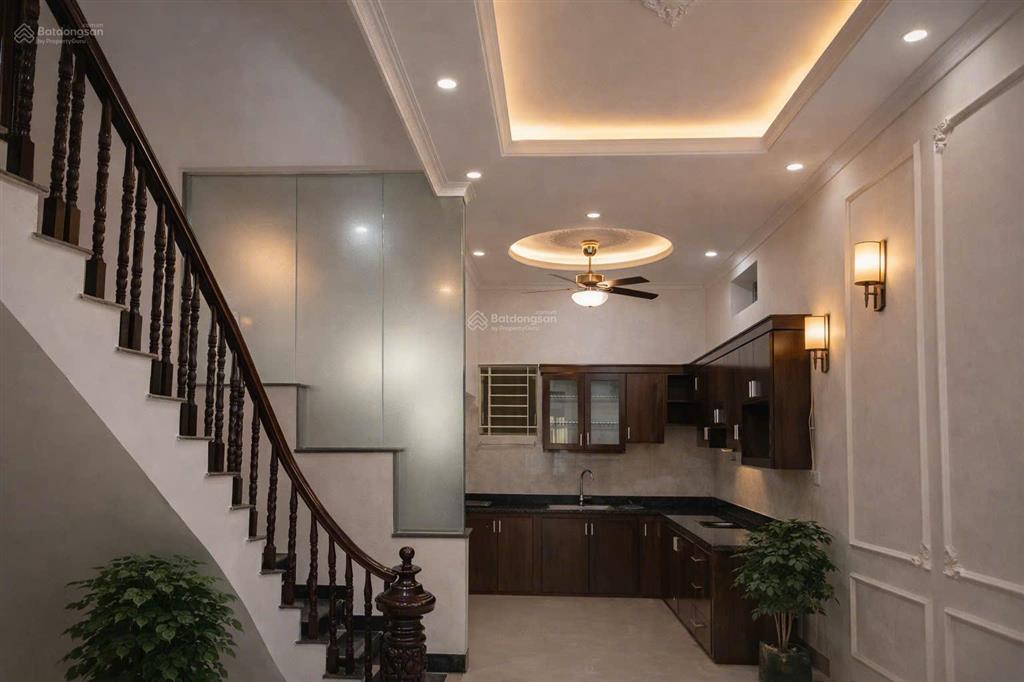 Bán nhà xây biệt thự sân vườn tại phúc lợi