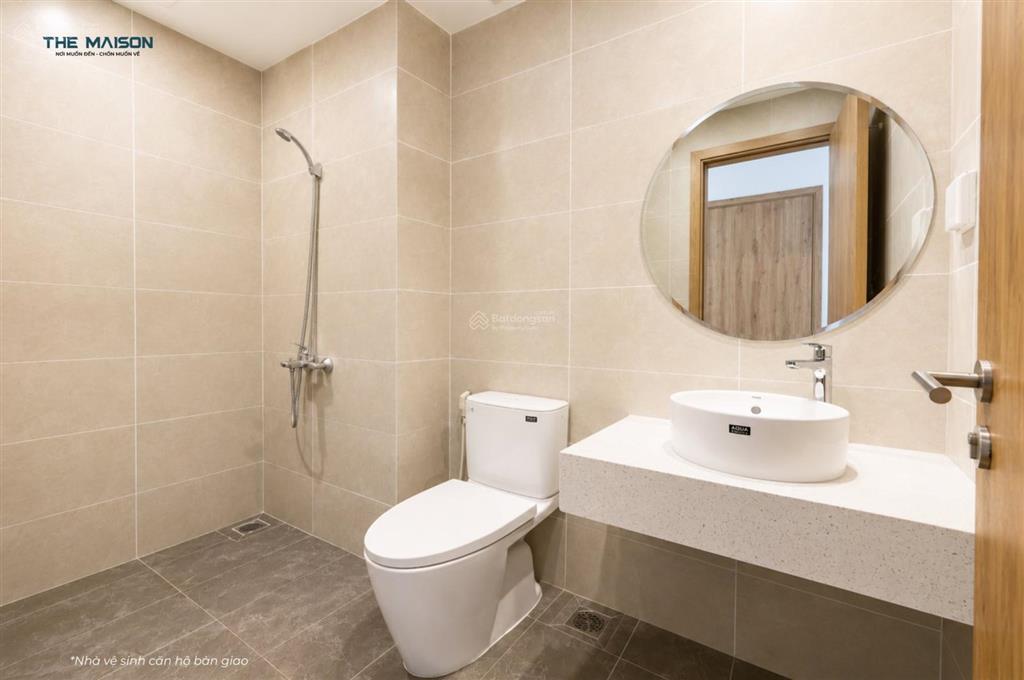 Bán gấp căn hộ chung cư 70m2 tại the maison, 2pn, 2wc, giá 2,1 tỷ tặng gói nội thất 200tr