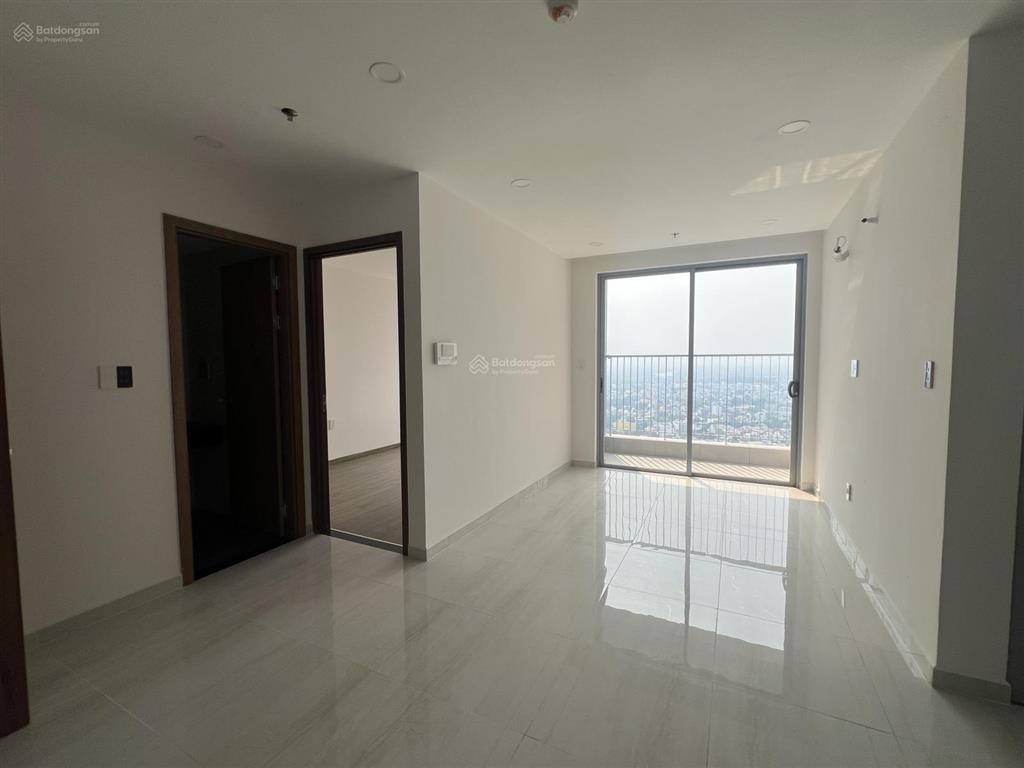 Bán gấp căn góc tầng cao 2pn 2wc 70m² tại happy one central, có nội thất giá tốt