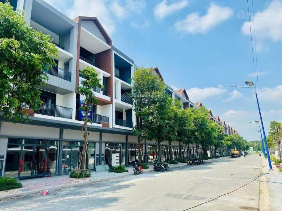 Bán shophouse 4pn, 4wc tại artisan park, thủ dầu một, bình dương, giá ưu đãi 7,8 tỷ, 100m2