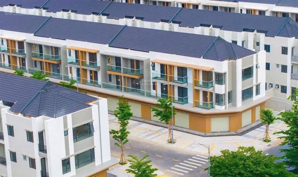 Bán gấp shophouse 4pn, 3wc giá siêu hời tại sun casa central, tân uyên, bình dương, 3,6 tỷ, 100m2
