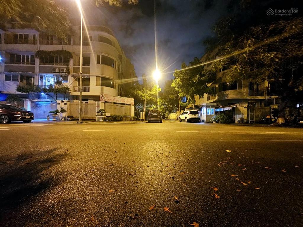 Cần bán căn liền kề góc 140,5m2 vị trí siêu đẹp đường lớn 24mx12m vừa ở và kinh doanh được, giá tốt