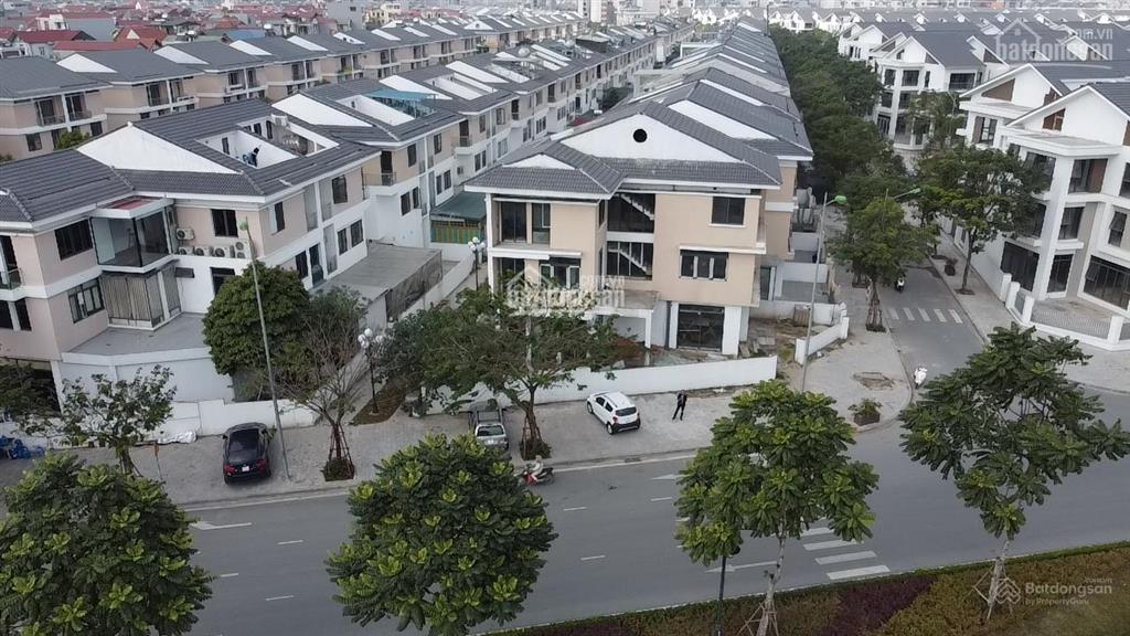Phòng bán hàng kđt mới dương nội căn bt 198m2 với mức giá chỉ 38tỷ.  0904 333 ***