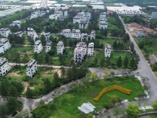 Chủ nhà gửi bán dãy c3a giá 8x triệu/m2 nhỏ, vị trí đẹp keng