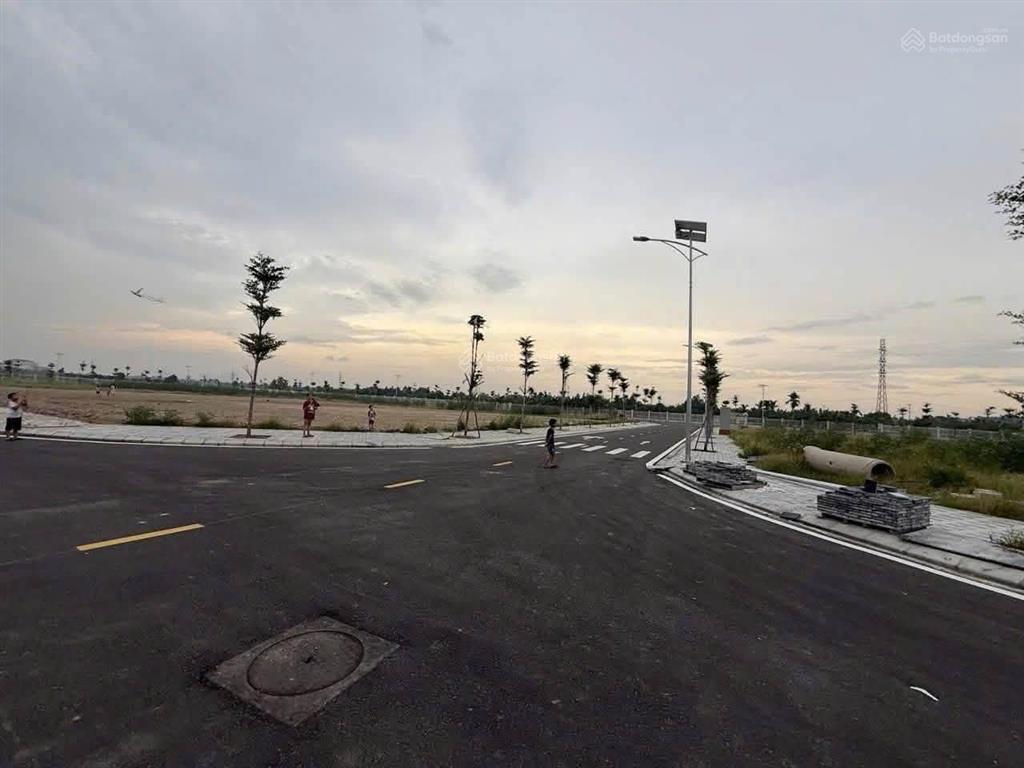 Bán đất công nghiệp cụm cn đan phượng, diện tích 1450m pháp lý sẵn sàng tên.