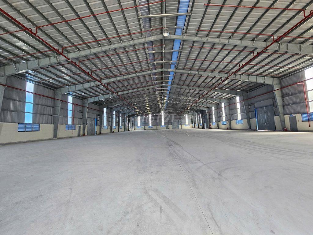 Cho thuê  xưởng KCN Đức Hòa 3.050m², xưởng 1.850m², giá 175 t/tháng