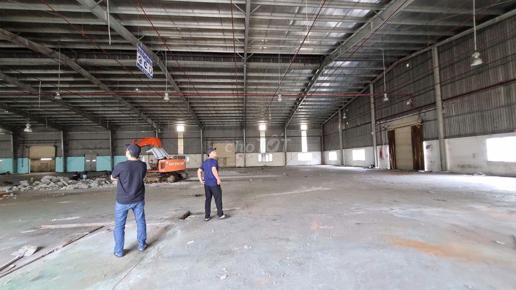 Cho thuê nhà xưởng Đức Hòa 5.000m², VP 450m², 650KVA, PCCC tự động