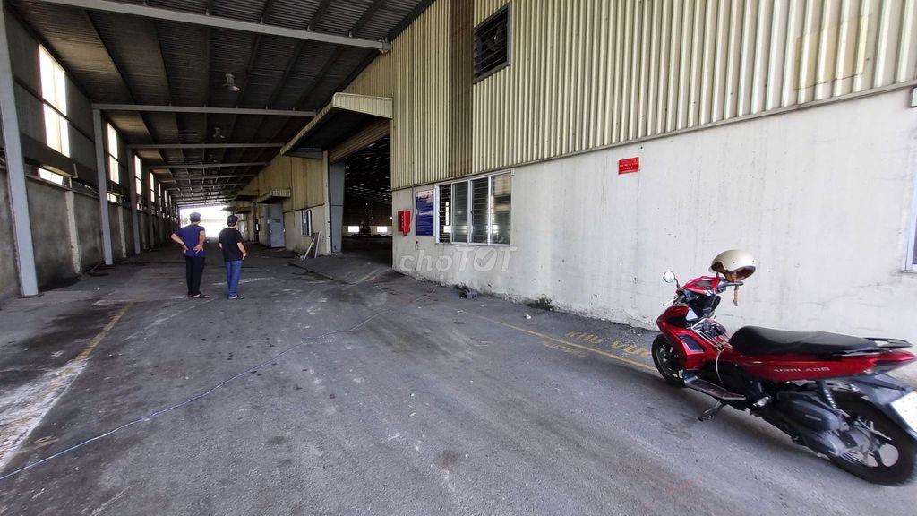 Cho thuê nhà xưởng Đức Hòa 5.000m², VP 450m², 650KVA, PCCC tự động