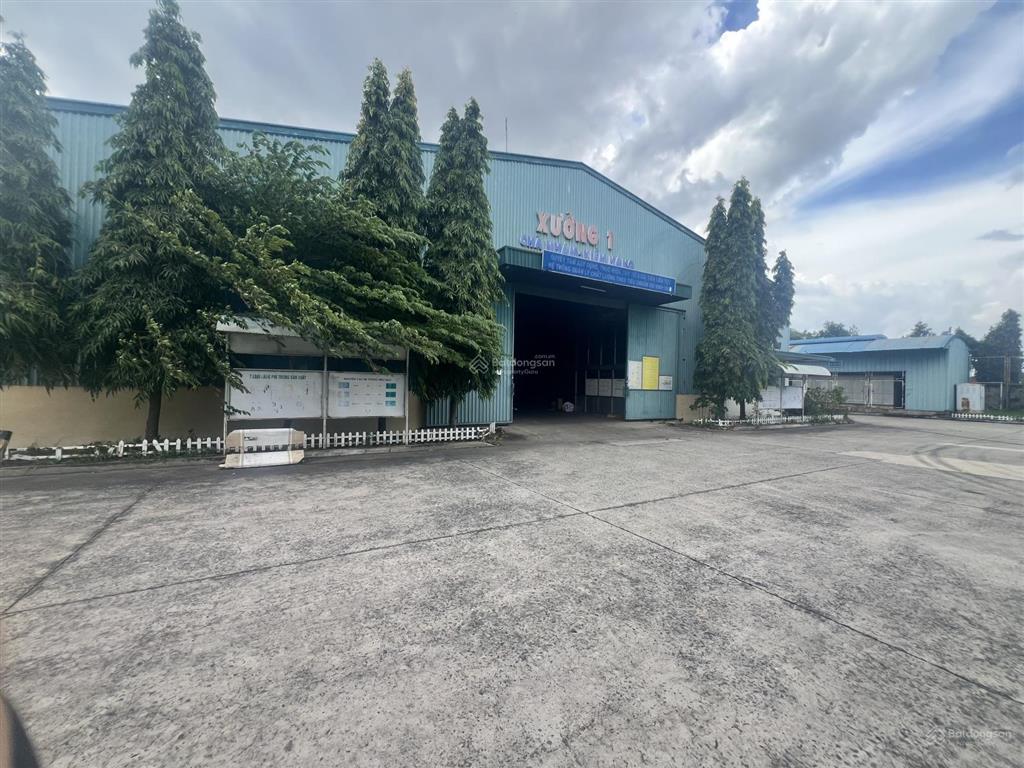 Cho thuê xưởng 2000m 130tr pháp lí đầy đủ 0907 838 ***