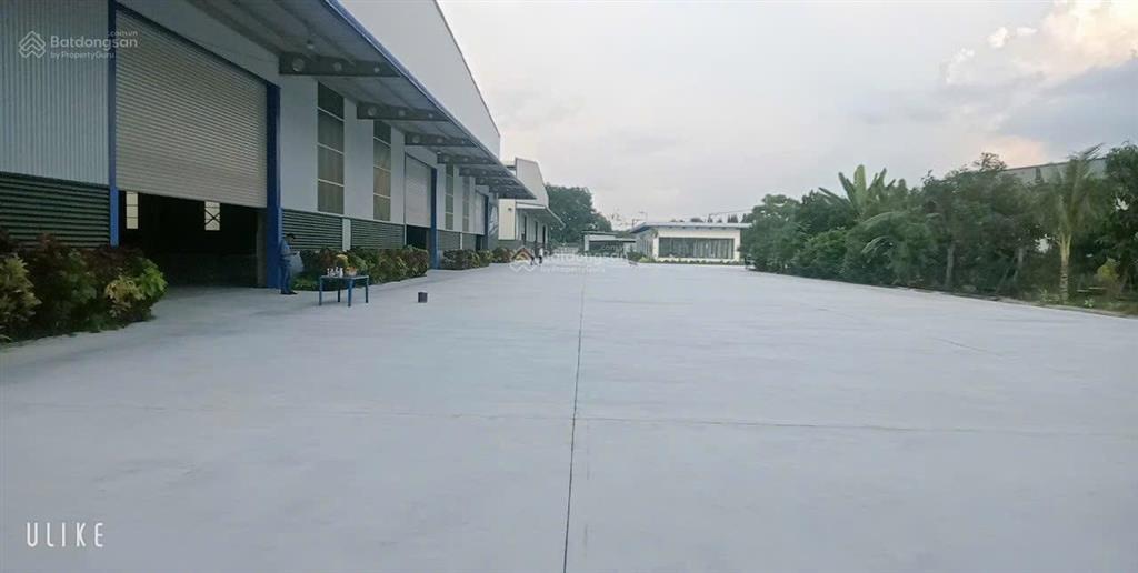 Cho thuê xưởng 6500m2 kcn dĩ an  bd 0907 838 ***