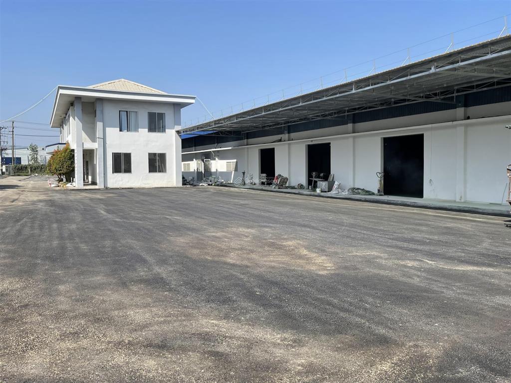 Cho thuê xưởng 6500m2 kcn dĩ an  bd 0907 838 ***