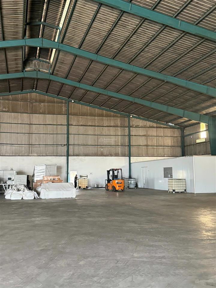 Cho thuê xưởng 1800m 100tr thuận an 0907 838 ***
