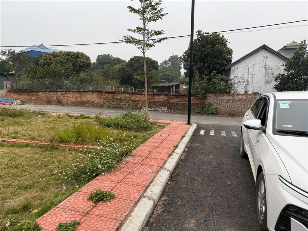 Giá tốt bán đất dt 250m2 vị trí đẹp mặt tiền chính xã phú thịnh, kim anh, sóc sơn, hn