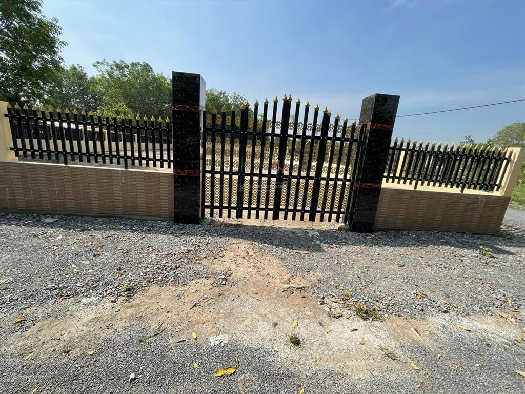 Cho thuê mặt bằng đất trống 1100m² (có thổ cư)
