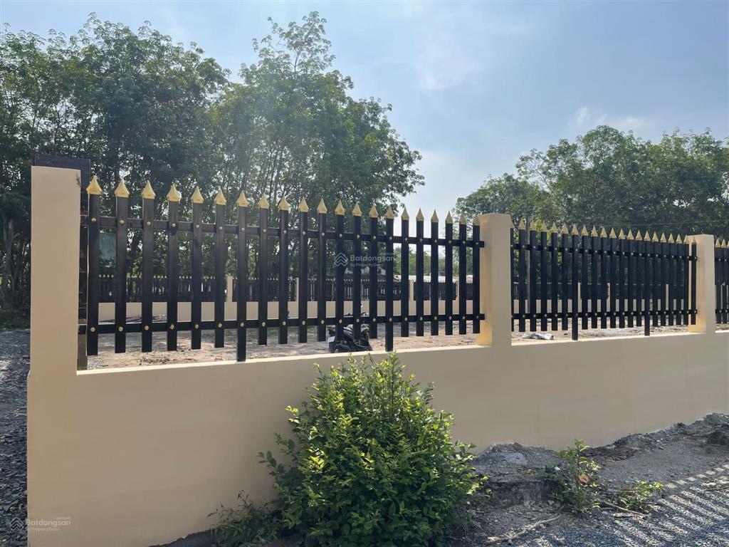 Cho thuê mặt bằng đất trống 1100m² (có thổ cư)