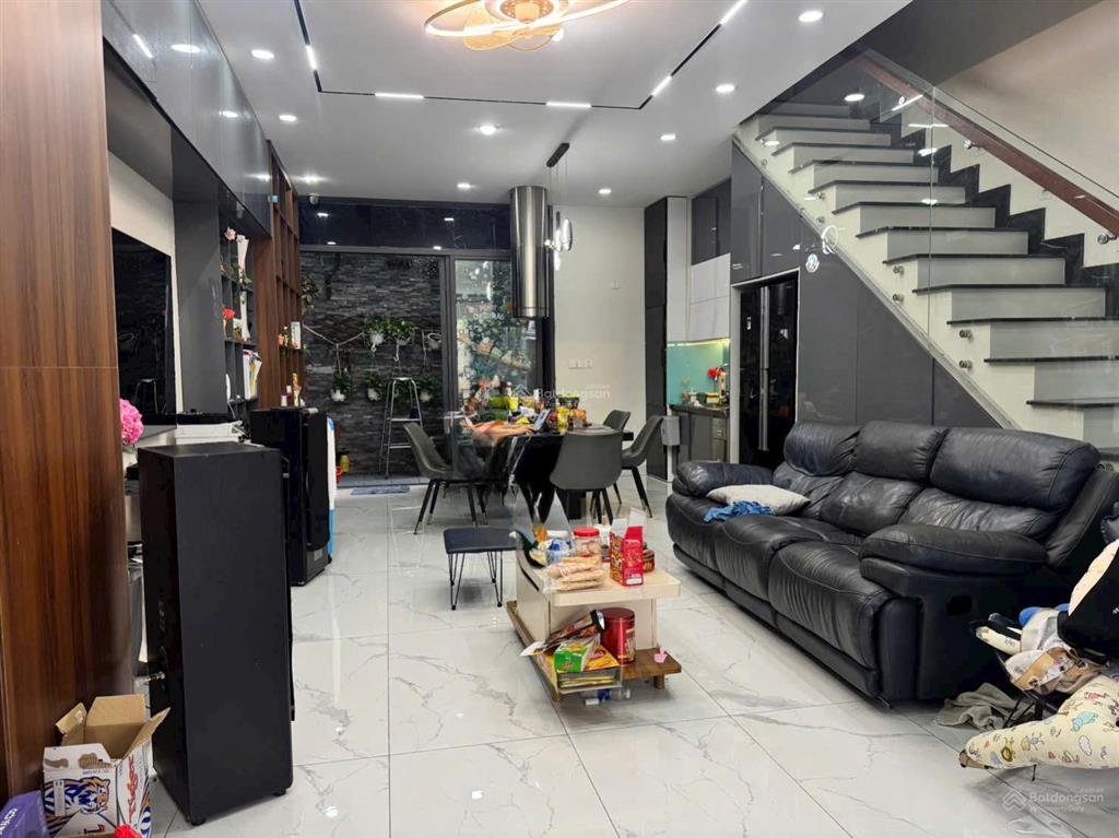 Bán nhà 1 trệt 2 lầu sân thượng trước sau, 70m2, 4pn  kdc bình hòa, p. 13, bình thạnh