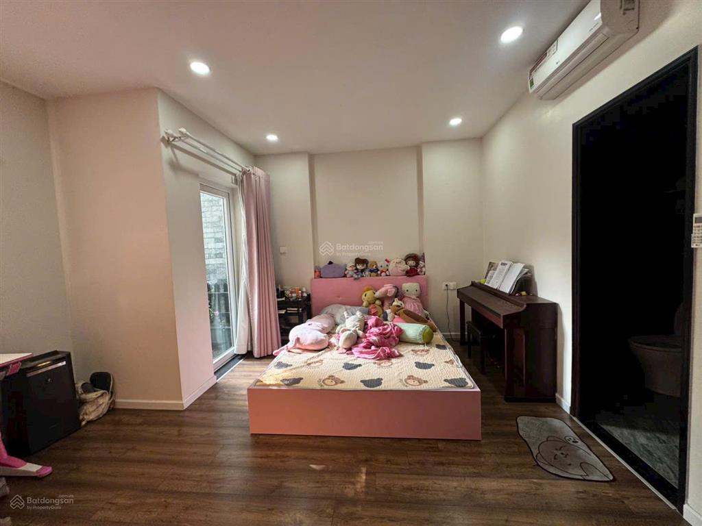 Bán nhà 1 trệt 2 lầu sân thượng trước sau, 70m2, 4pn  kdc bình hòa, p. 13, bình thạnh