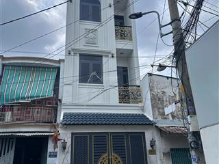 Bán nhà 1 trệt 2 lầu sân thượng mới 100%, 80m2, 4pn, tặng nội thất hẻm rộng 6m, sẵn sổ tại quận 12