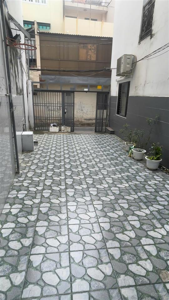 Bán nhà 30m2, 1 trệt 2 lầu sân thượng, 2 pn, sẵn sổ tại thích quảng đức, p.3, q.phú nhuận