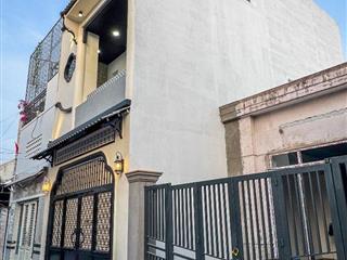 NHÀ 3 TẦNG GẦN ĐH Y DƯỢC CẦN THƠ NGANG 5 DÀI 17