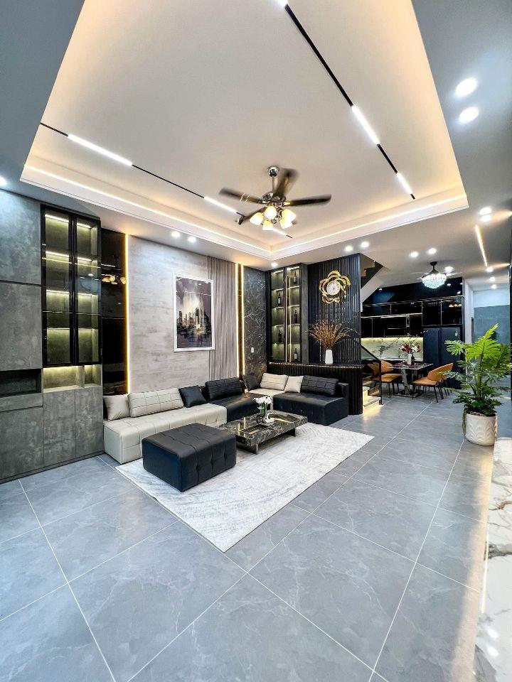 NHÀ 3 TẦNG KDC HỒNG LOAN ĐƯỜNG D33 - HÀNG HIẾM CÓ MƯƠNG HỞ