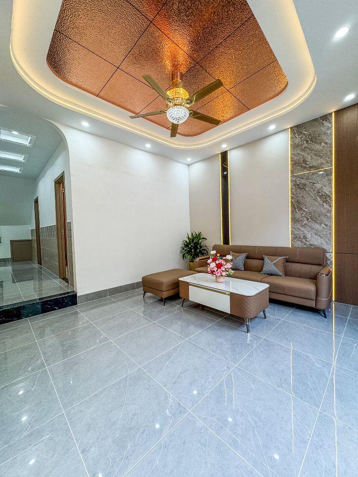 NHÀ LẦU LỬNG HẺM 58 ĐƯỜNG CMT8 GIÁ CHỈ 2,68 TỶ