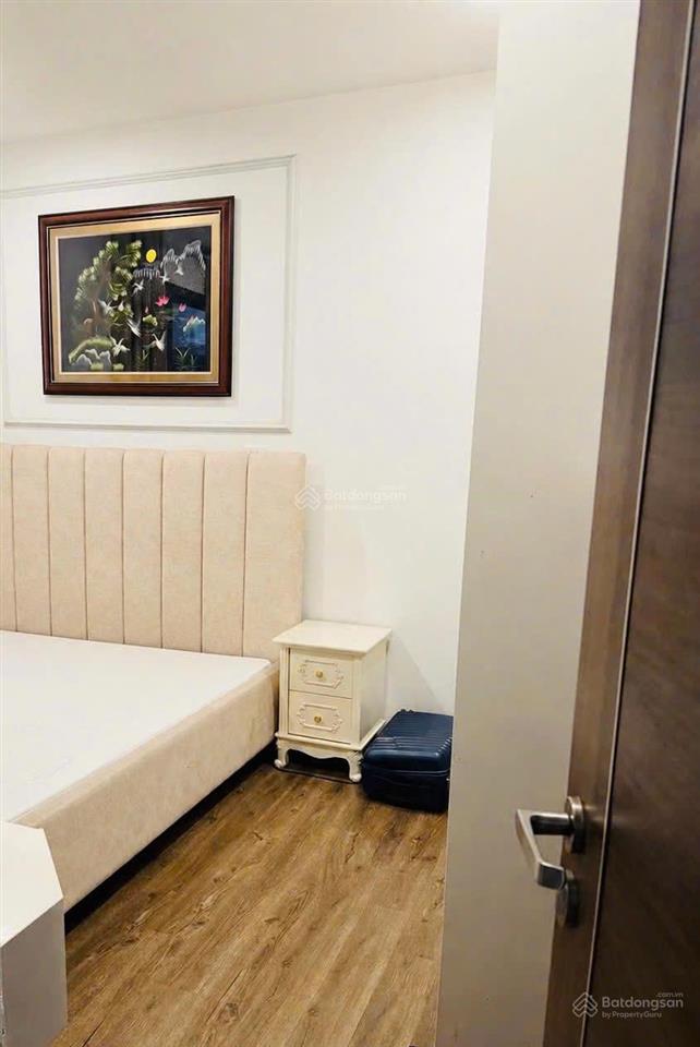 Cần bán căn 3pn  88m2 full nội thất đẹp mới tại cc 378 minh khai  giá 9.3 tỷ  0393 238 ***