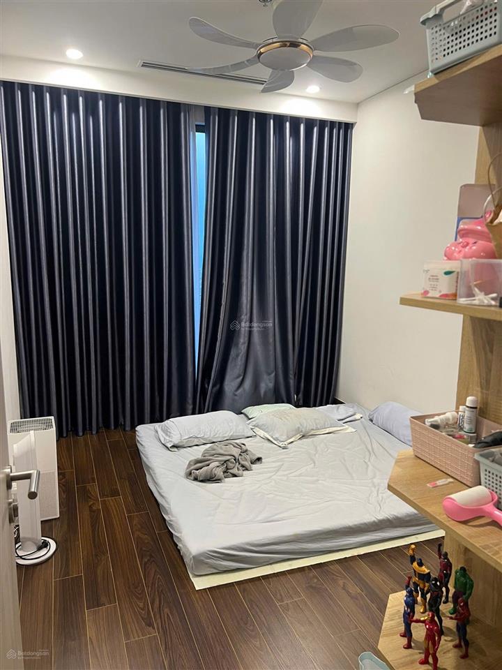 Chính chủ cần bán căn 1pn + 1 mas b diện tích 47m2 giá 4.6 tỷ sổ đỏ luôn xem nhà 0918 277 ***