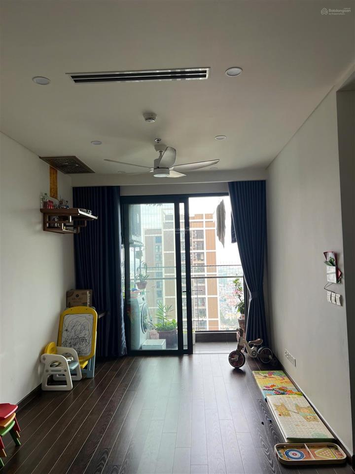 Chính chủ cần bán căn 1pn + 1 mas b diện tích 47m2 giá 4.6 tỷ sổ đỏ luôn xem nhà 0918 277 ***