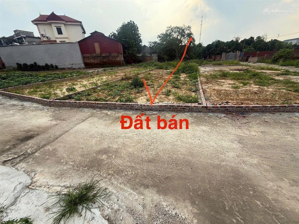 Bán mảnh đất áp góc gần bìa làng và ngã 3 chợ kinh doanh sầm uất thanh trí, xã kim anh, tp hà nội