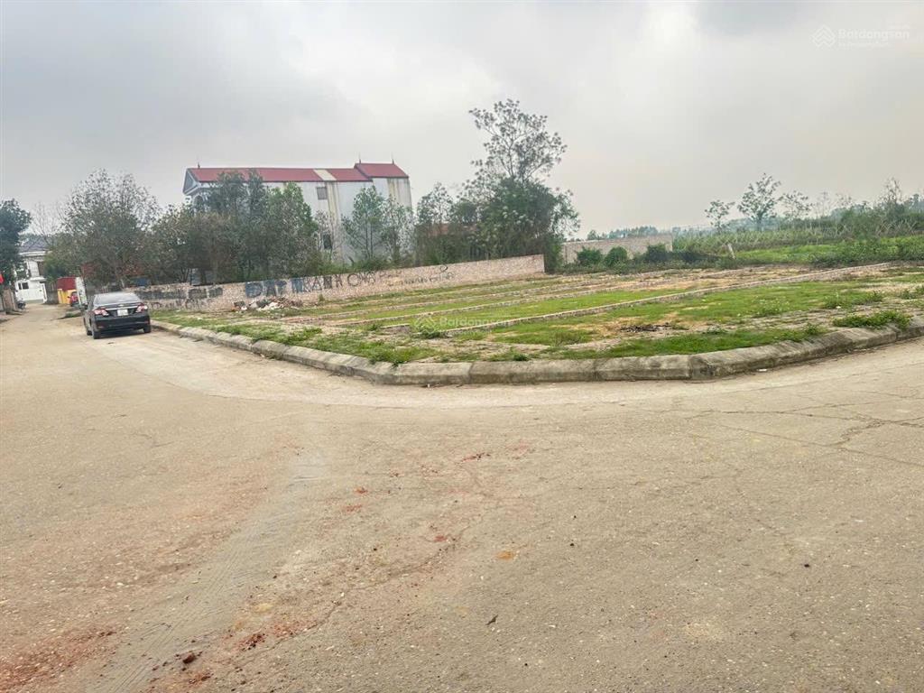 Bán lô góc 3 mặt tiền, vị trí vàng tại bìa làng thôn nam cương, xã nội bài, hà nội. giá đầu tư