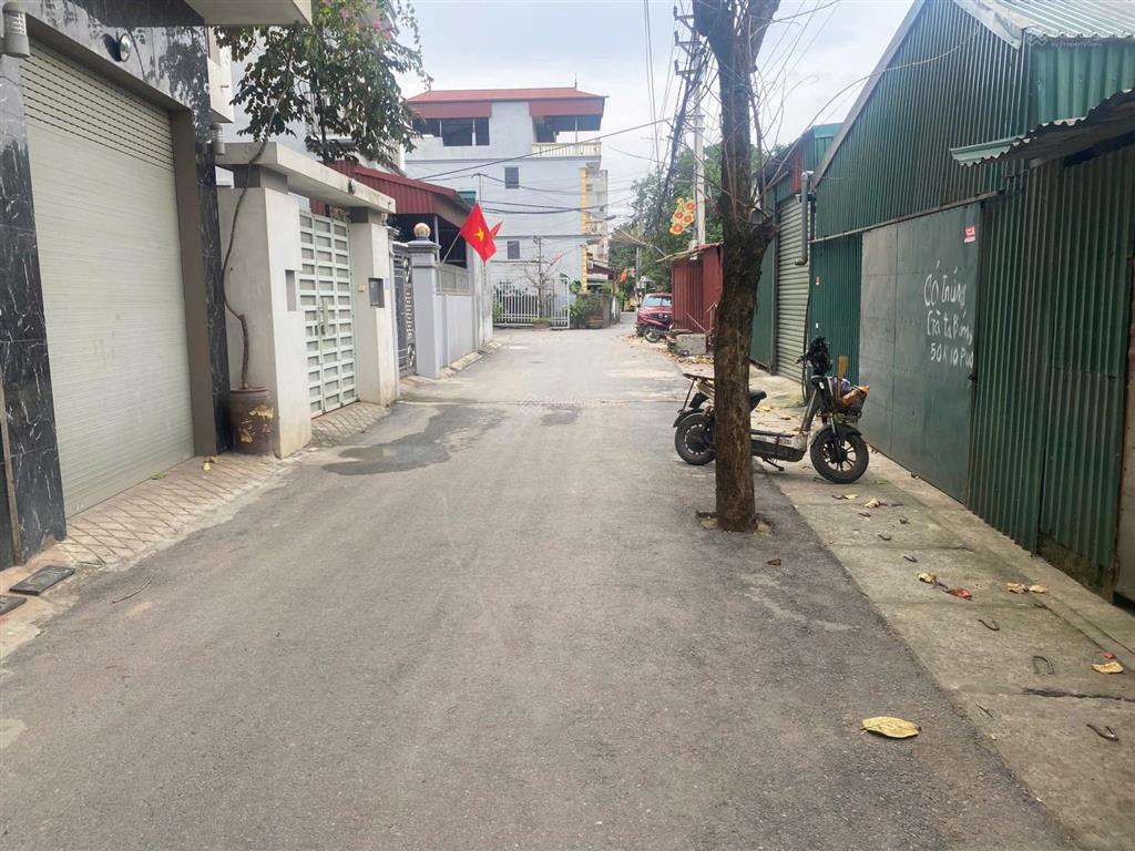 Bán 71m2 đất bìa làng xuân canh  đông anh giá sập nguồn, vị trí vàng