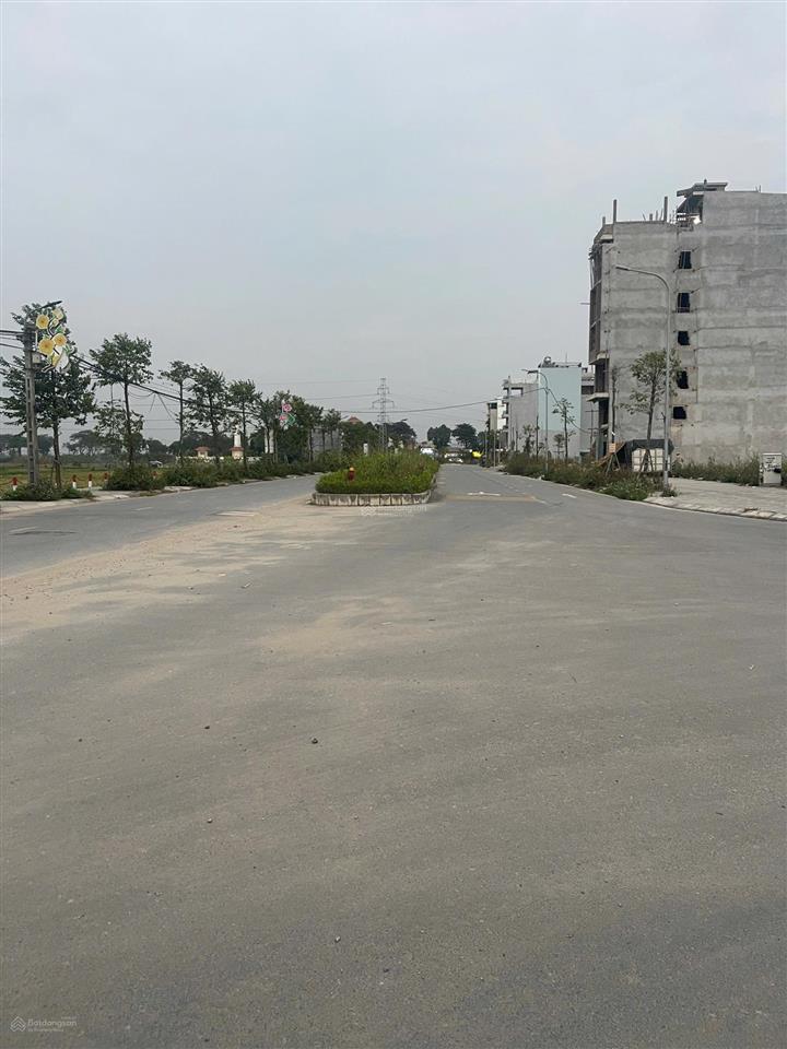 Siêu phẩm lô góc 3 mặt thoáng tđc bộ công an, thôn mai hiên, xã đông anh, hn.