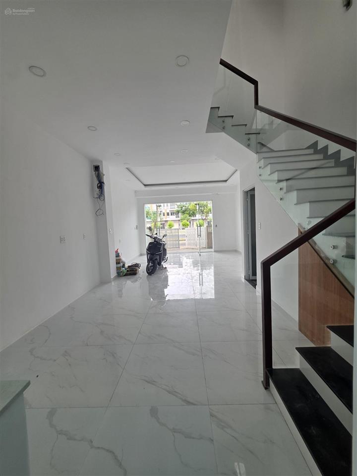 Bán nhà mặt tiền đường song hành quốc lộ 50 kết nối đường cầu bình tiên