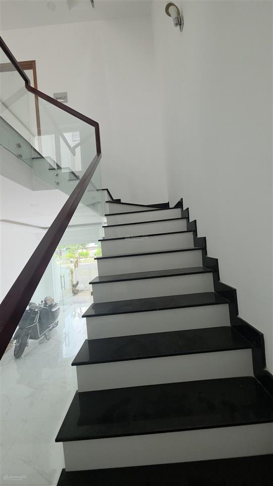 Bán nhà mặt tiền đường song hành quốc lộ 50 kết nối đường cầu bình tiên