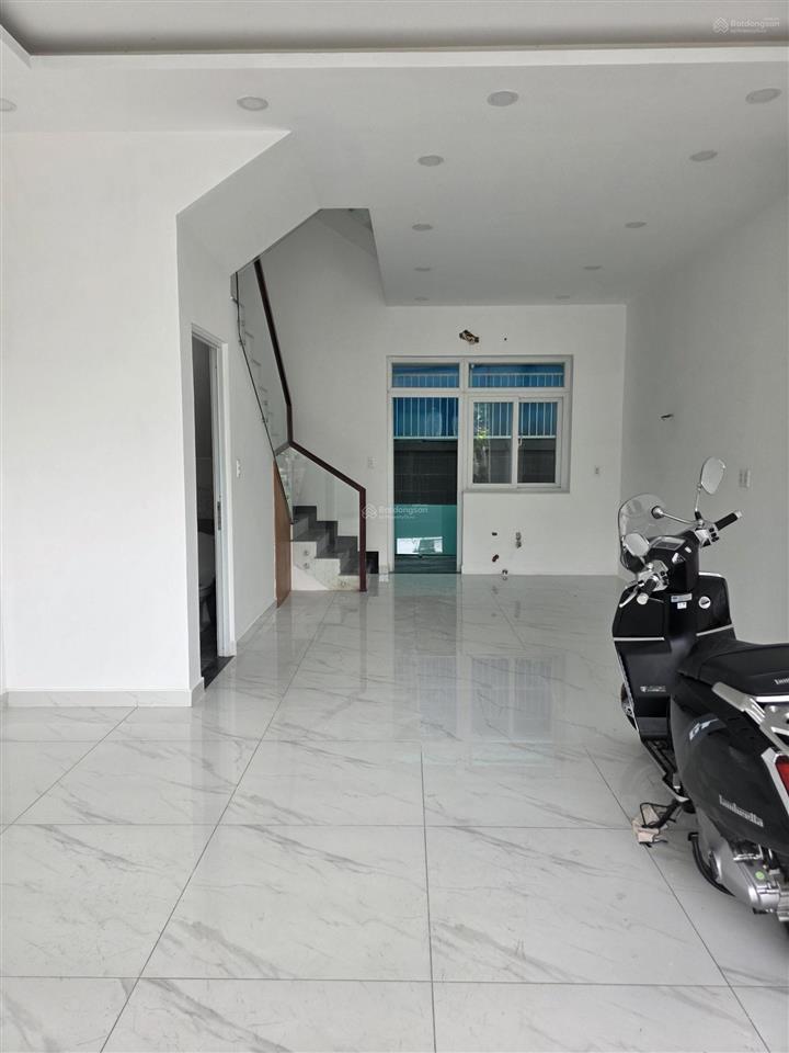 Bán shophouse tại 2d song hành, 10 tỷ, 75m2 giá cực chất